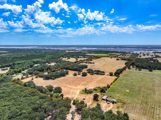 000 County Road 2615, Ivanhoe, TX 75447