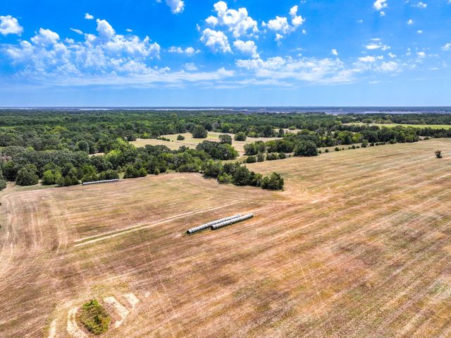 000 County Road 2615, Ivanhoe, TX 75447