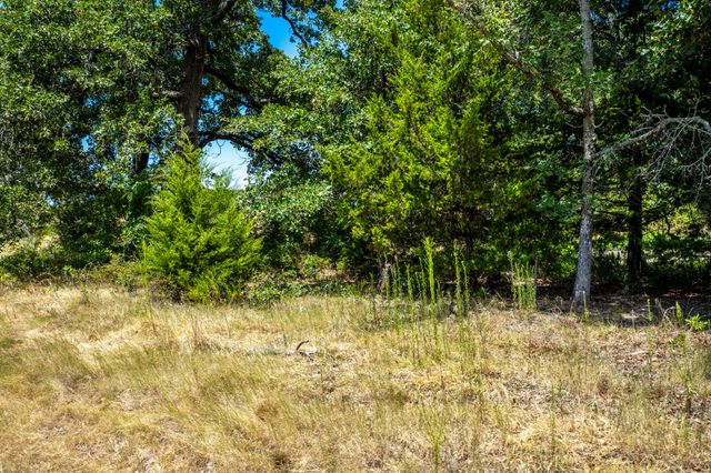 000 County Road 2615, Ivanhoe, TX 75447