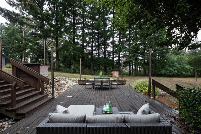 215 Marty Road, Los Gatos, CA 95033