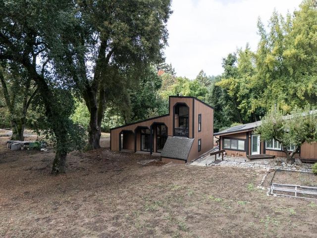 215 Marty Road, Los Gatos, CA 95033