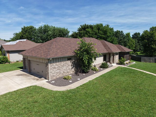 3193 W Grandview Street, Springfield, MO 65803