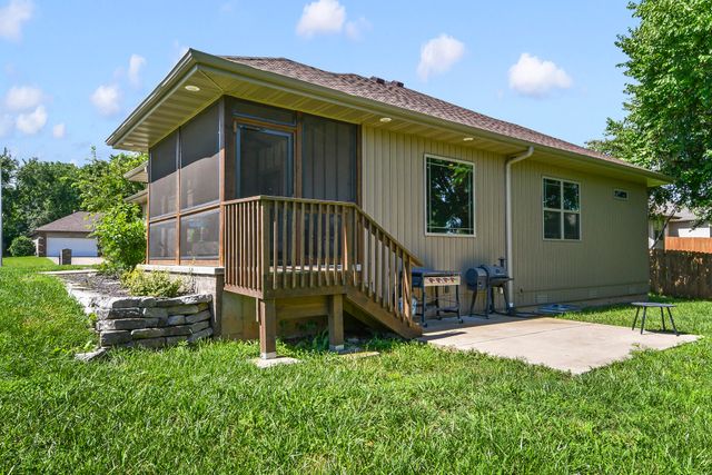 3193 W Grandview Street, Springfield, MO 65803