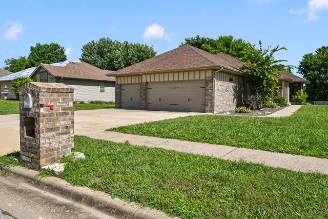 3193 W Grandview Street, Springfield, MO 65803