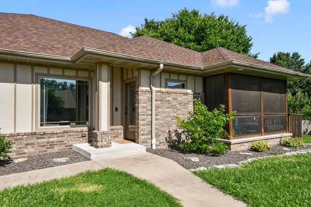 3193 W Grandview Street, Springfield, MO 65803