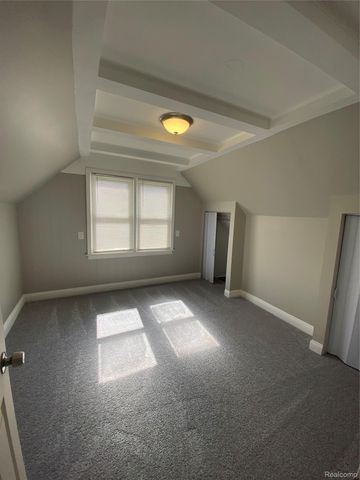 20202 Lancaster Street, Harper Woods, MI 48225