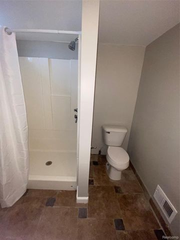 20202 Lancaster Street, Harper Woods, MI 48225