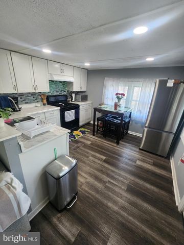 202 FLORIDA AVE, Williamstown, NJ 08094