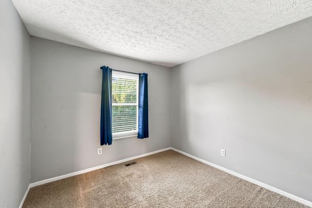 76 Lantern Chase Drive, Delaware, OH 43015