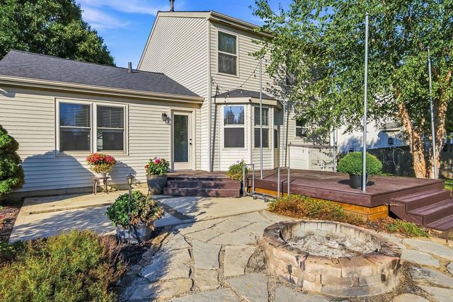76 Lantern Chase Drive, Delaware, OH 43015