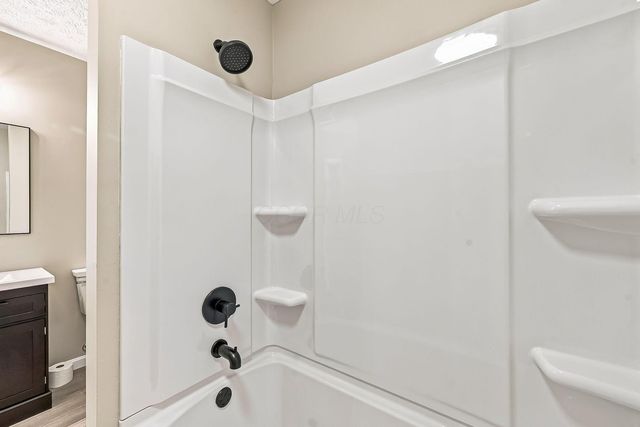 76 Lantern Chase Drive, Delaware, OH 43015