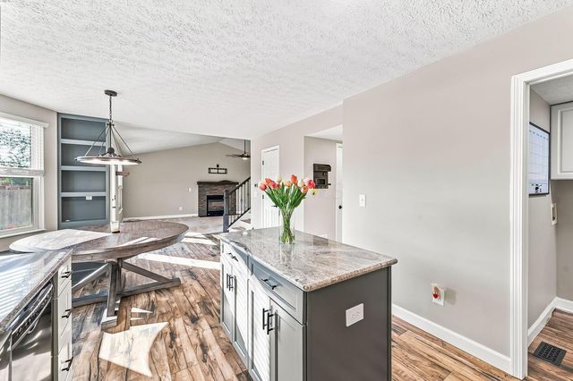 76 Lantern Chase Drive, Delaware, OH 43015
