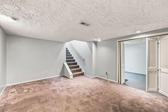76 Lantern Chase Drive, Delaware, OH 43015