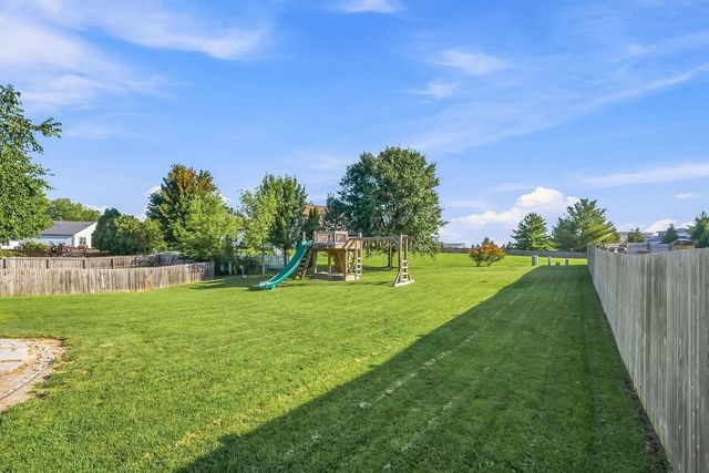76 Lantern Chase Drive, Delaware, OH 43015