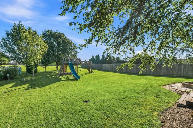 76 Lantern Chase Drive, Delaware, OH 43015