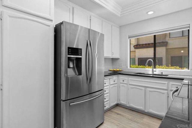 966 Lupine Hills Drive 64, Vista, CA 92081