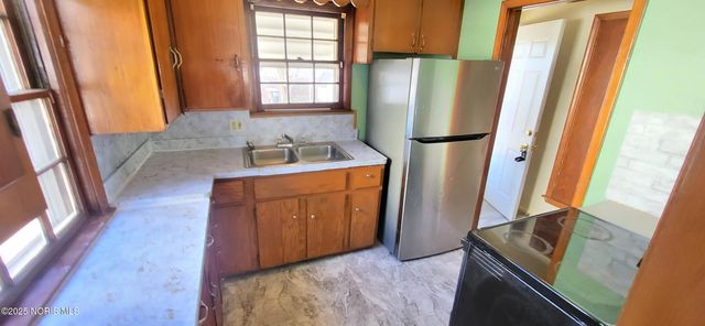 742 Marmion Avenue, Toledo, OH 43607