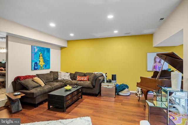 1410 CHANTICLEER, Cherry Hill, NJ 08003