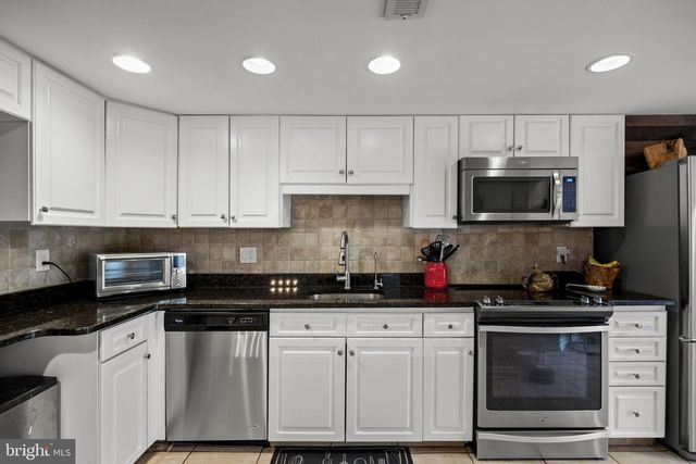 1410 CHANTICLEER, Cherry Hill, NJ 08003