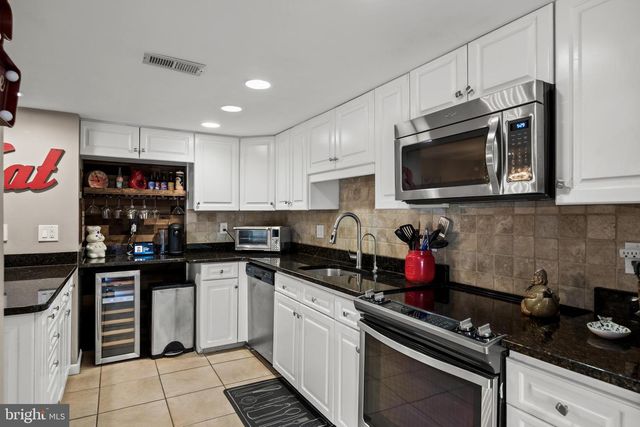 1410 CHANTICLEER, Cherry Hill, NJ 08003