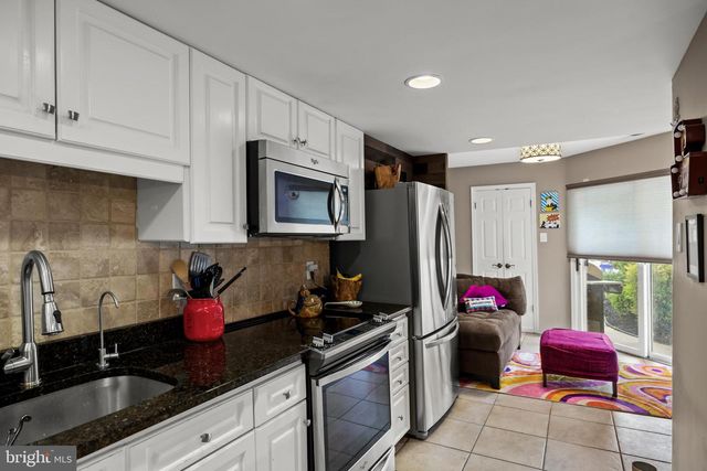 1410 CHANTICLEER, Cherry Hill, NJ 08003