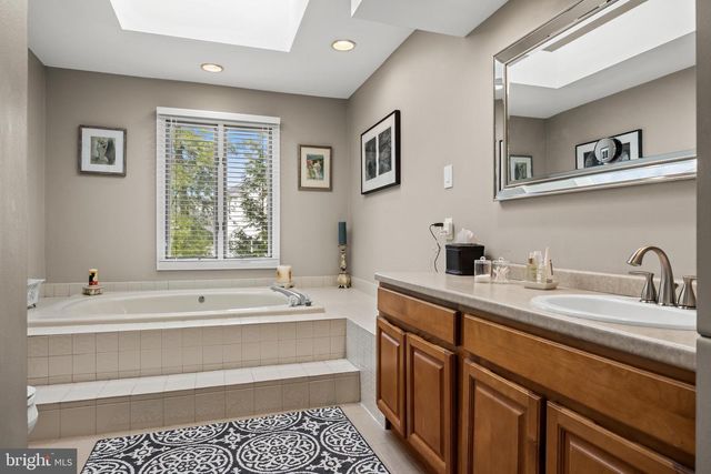 1410 CHANTICLEER, Cherry Hill, NJ 08003