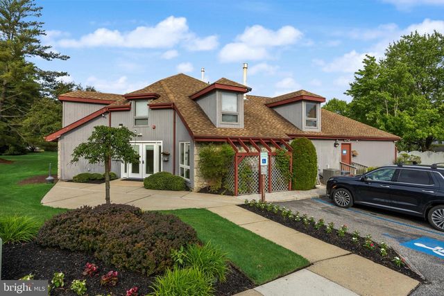 1410 CHANTICLEER, Cherry Hill, NJ 08003