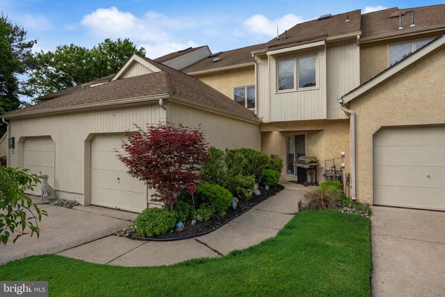 1410 CHANTICLEER, Cherry Hill, NJ 08003