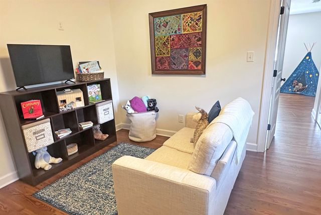 3815 N MONTCLAIR DR, Memphis, TN 38111