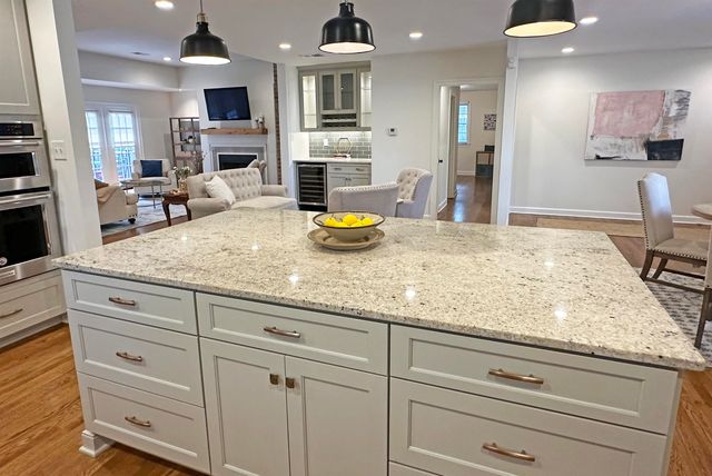 3815 N MONTCLAIR DR, Memphis, TN 38111