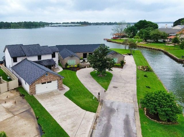 12618 Pelican Boulevard, Willis, TX 77318