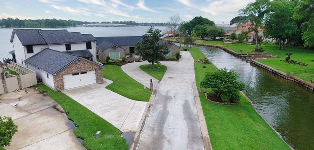 12618 Pelican Boulevard, Willis, TX 77318
