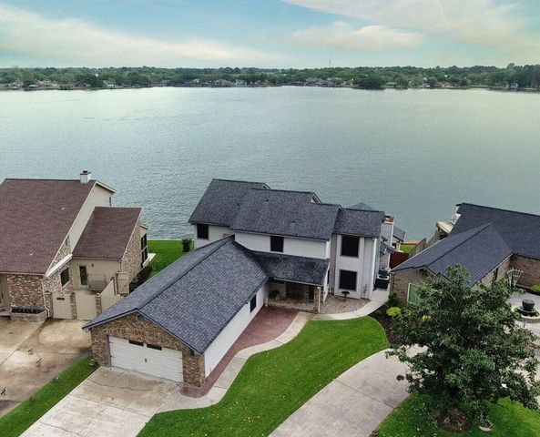12618 Pelican Boulevard, Willis, TX 77318