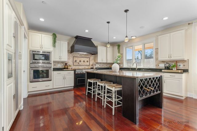 1147 Steeple View Drive, Long Grove, IL 60047