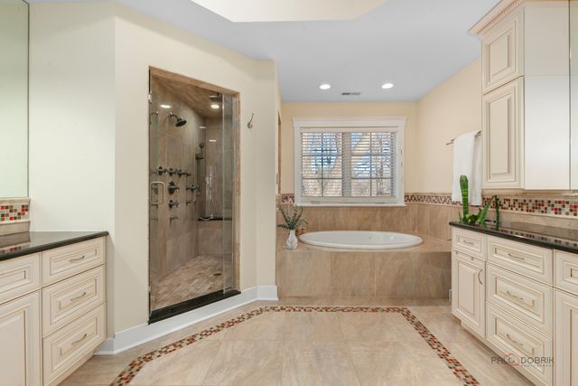 1147 Steeple View Drive, Long Grove, IL 60047