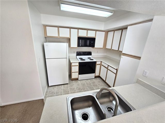 2300 SILVERADO RANCH Boulevard 2081, Las Vegas, NV 89123
