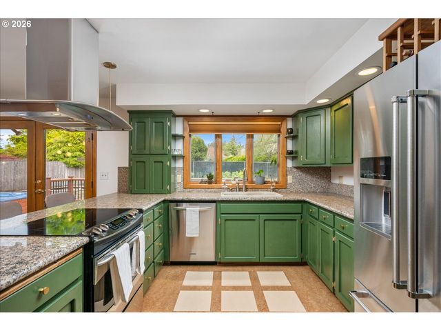 10831 Ne OREGON St, Portland, OR 97220