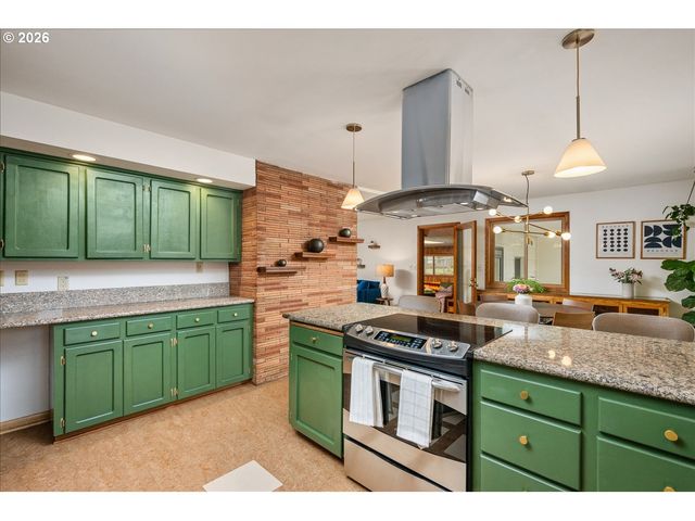 10831 Ne OREGON St, Portland, OR 97220