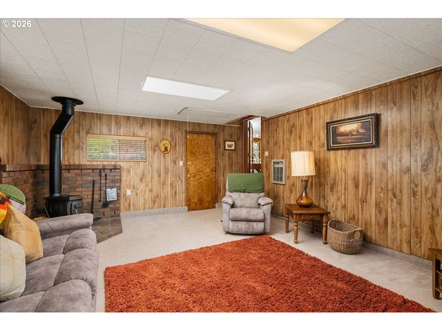 10831 Ne OREGON St, Portland, OR 97220