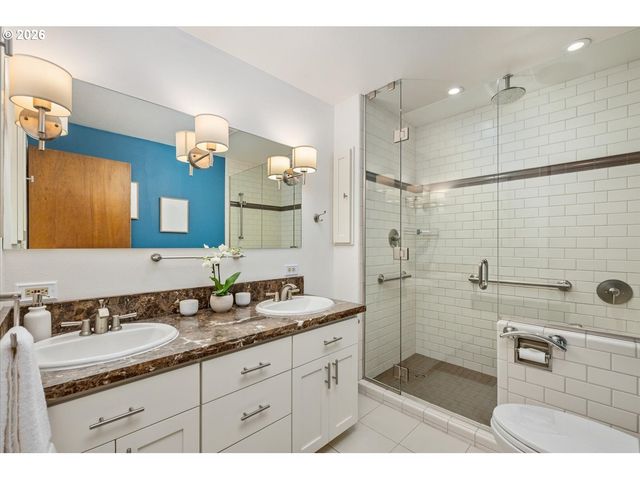 10831 Ne OREGON St, Portland, OR 97220