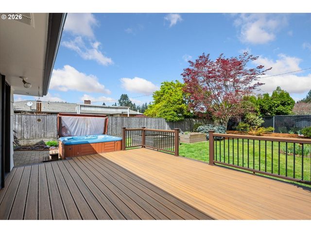 10831 Ne OREGON St, Portland, OR 97220