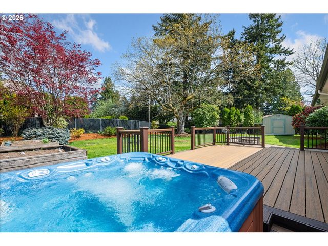 10831 Ne OREGON St, Portland, OR 97220