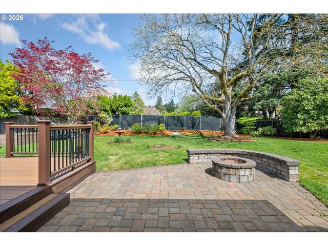 10831 Ne OREGON St, Portland, OR 97220