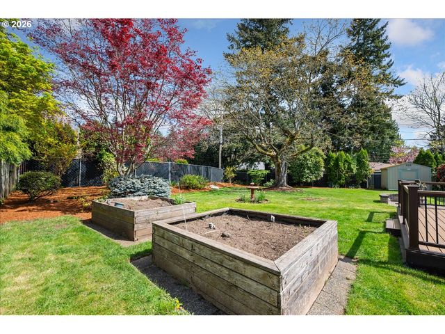 10831 Ne OREGON St, Portland, OR 97220