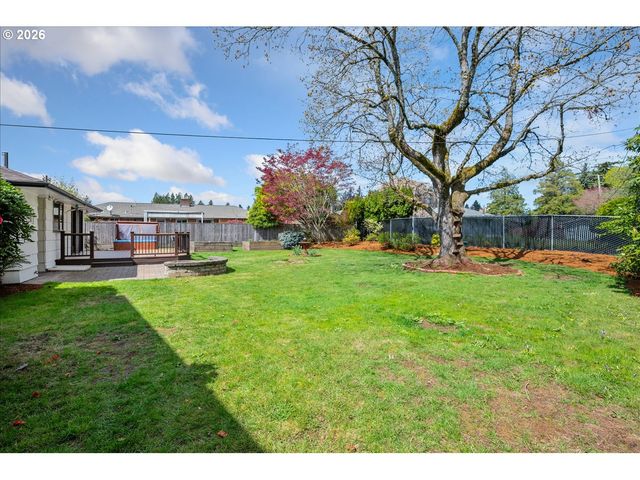 10831 Ne OREGON St, Portland, OR 97220