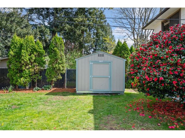 10831 Ne OREGON St, Portland, OR 97220