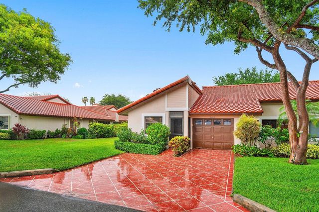 6215 Kings Gate Circle, Delray Beach, FL 33484