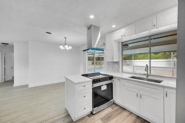 1308 S Congress Avenue, Delray Beach, FL 33445