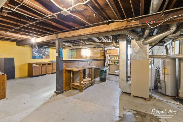 1035 S 3rd Avenue, Kankakee, IL 60901