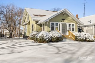 1035 S 3rd Avenue, Kankakee, IL 60901